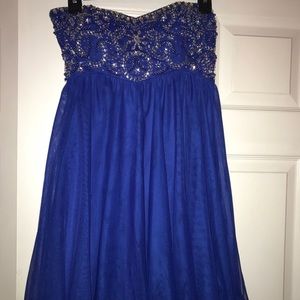 Short blue formal dress